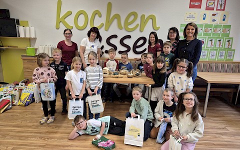 Die B&auml;uerinnen in den 1. Klassen